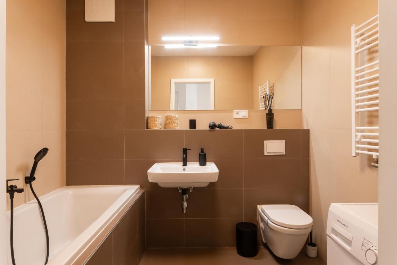 Quiet & Cozy Apartment Old Town - Free Underground Parking Košice Εξωτερικό φωτογραφία